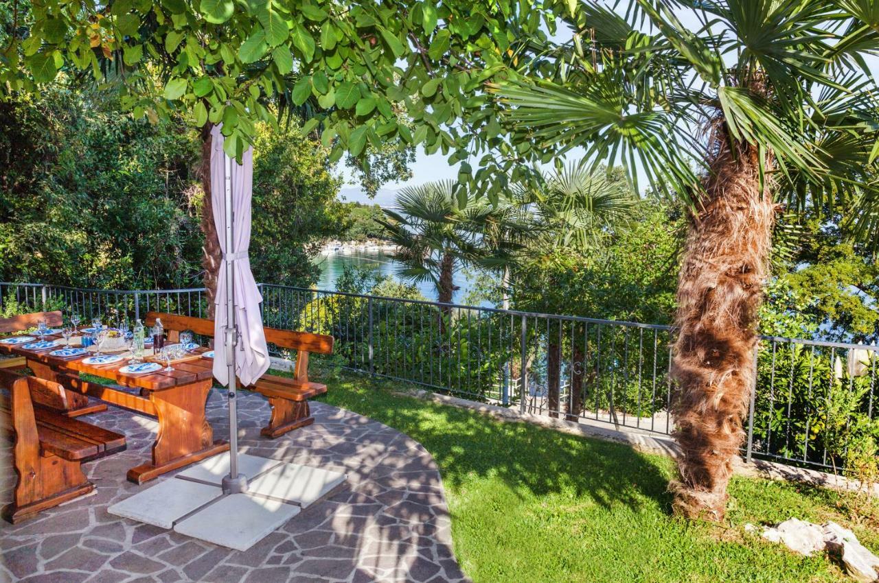 Apartment Villa Lidija Ловран Екстериор снимка