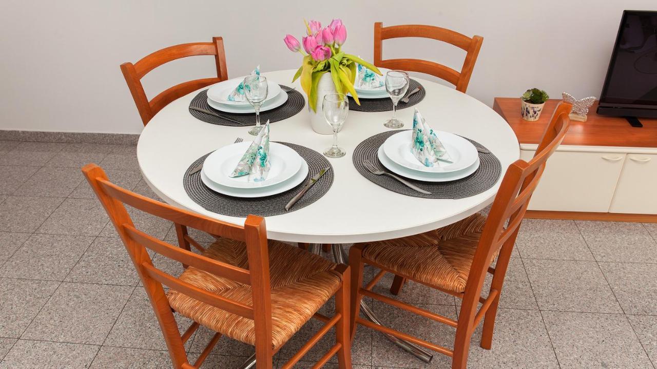 Apartment Villa Lidija Ловран Екстериор снимка