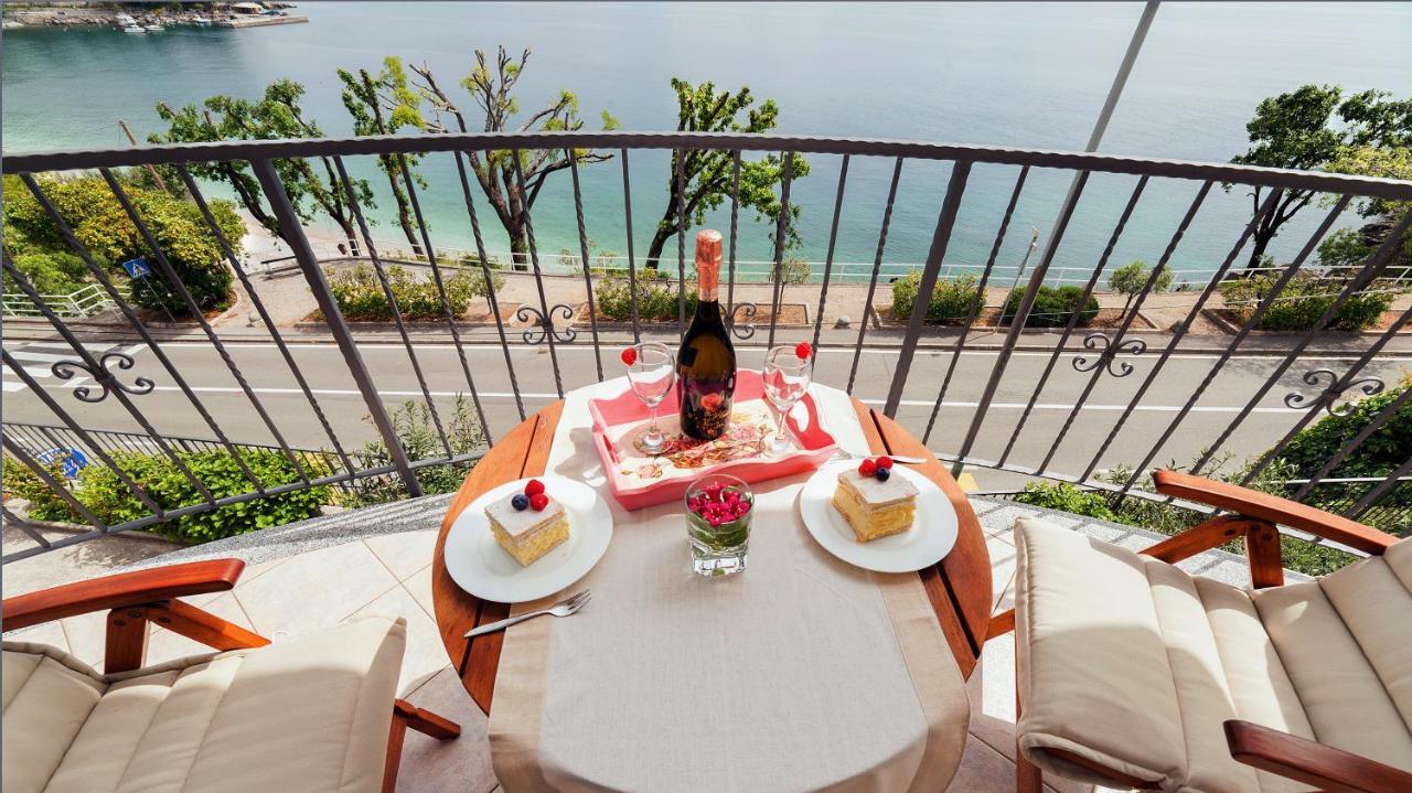 Apartment Villa Lidija Ловран Екстериор снимка